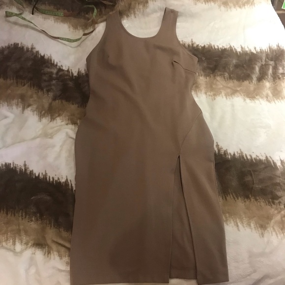 MBoutique (Mendocino) Tan Dress. Size : M - Picture 14 of 14